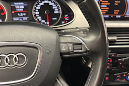 punainen Audi A4 2013 kuva 13.
