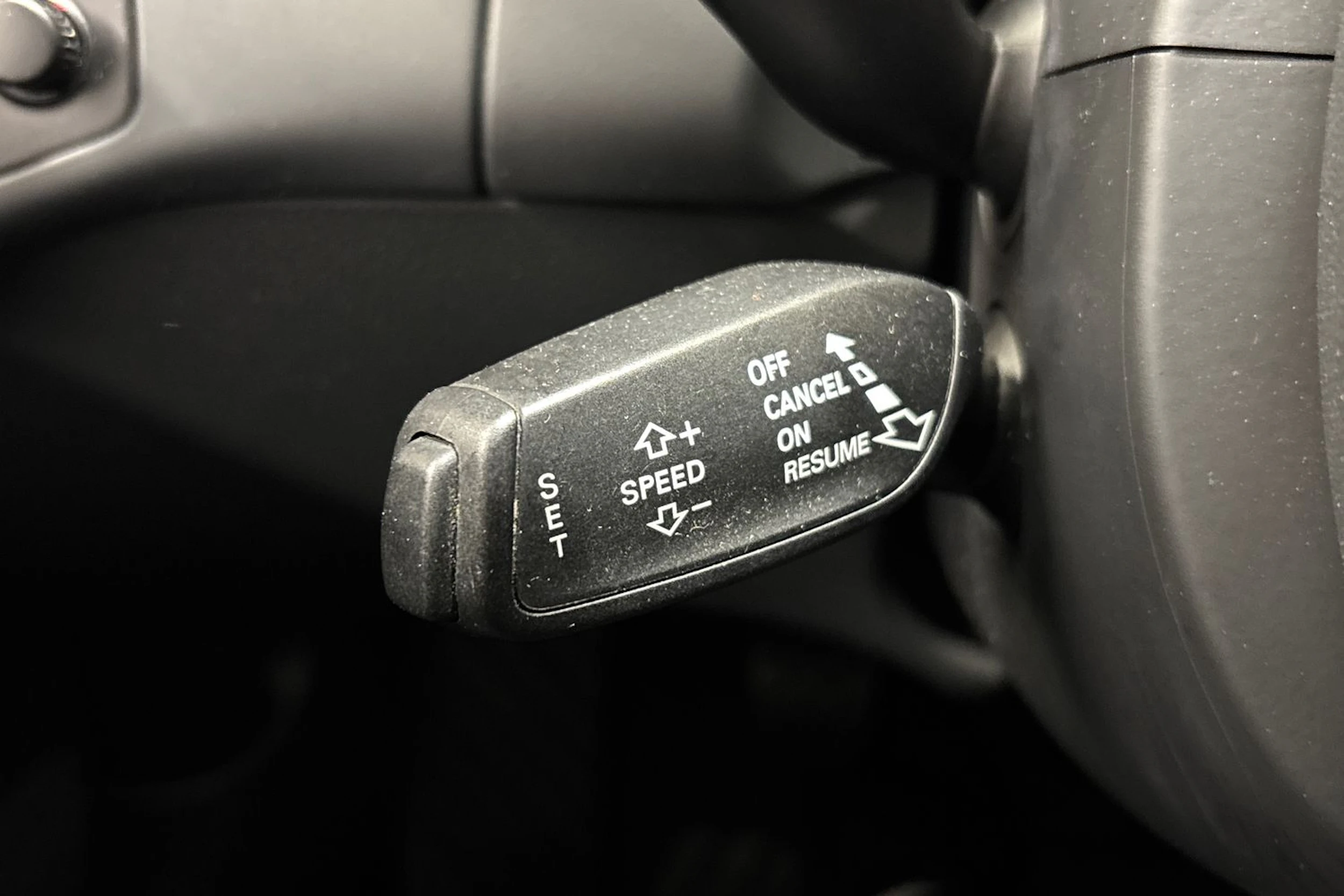 punainen Audi A4 2013 kuva 14.