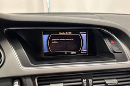 punainen Audi A4 2013 kuva 17.