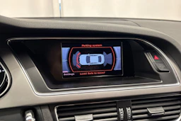 punainen Audi A4 2013 kuva 18.