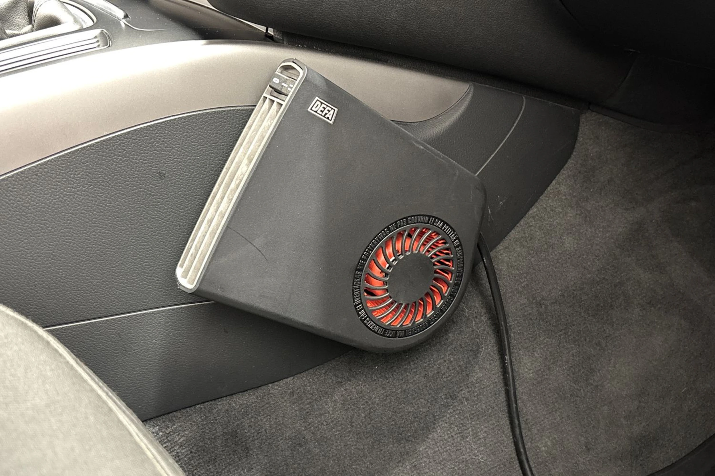 punainen Audi A4 2013 kuva 21.