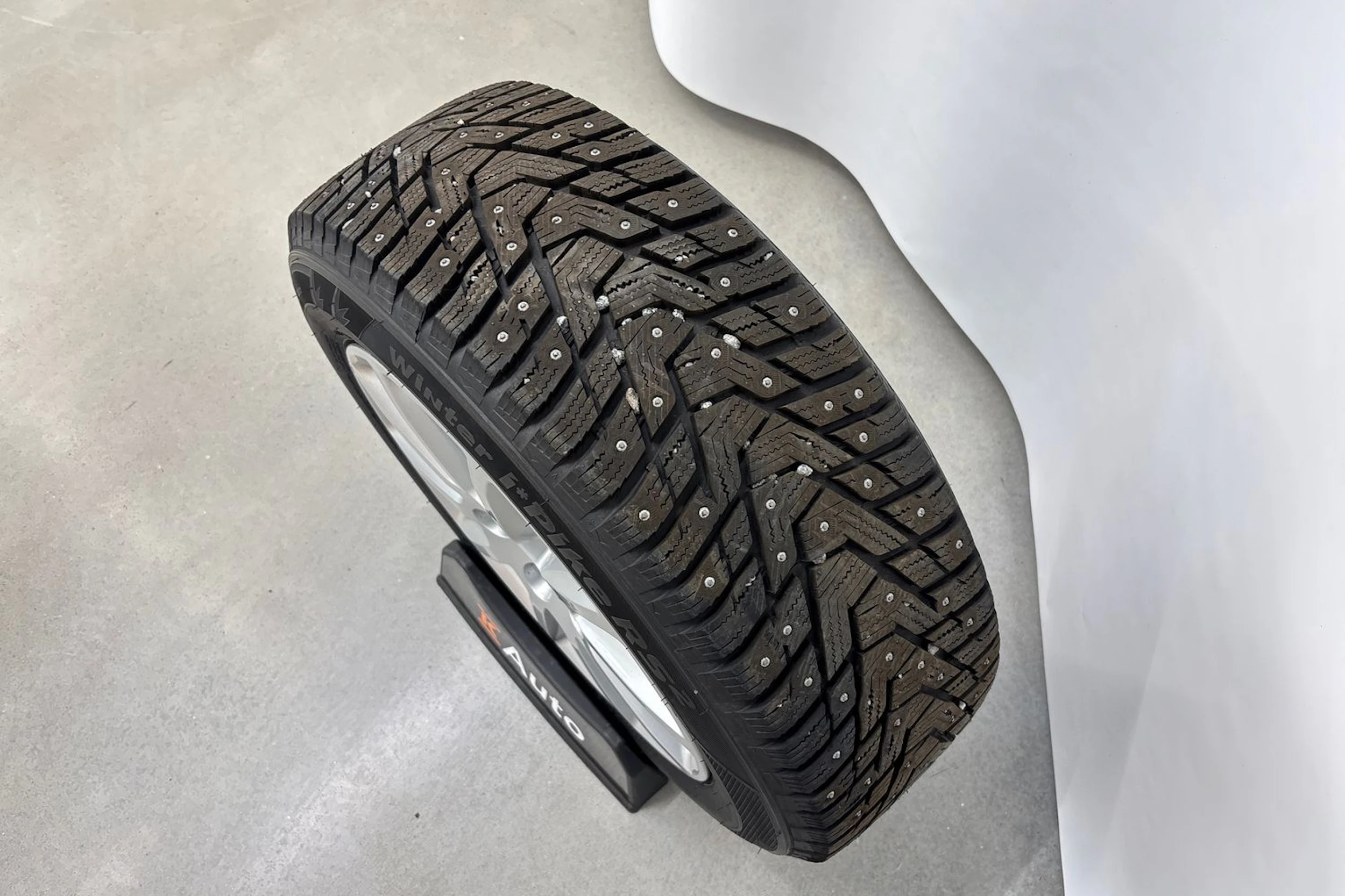 punainen Audi A4 2013 kuva 23.