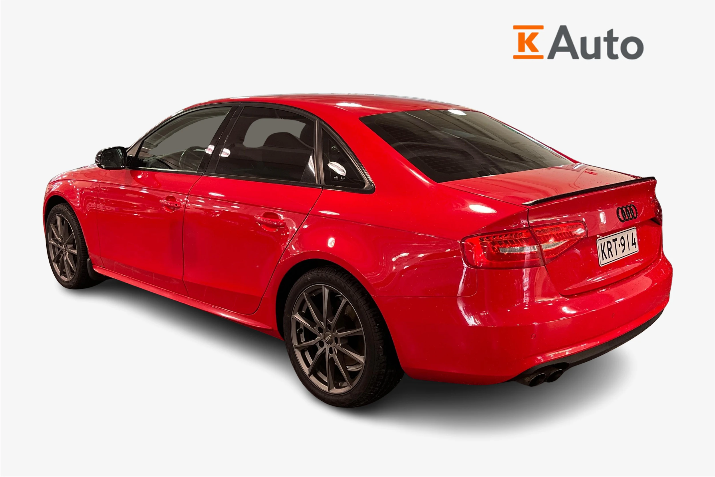 punainen Audi A4 2013 kuva 3.