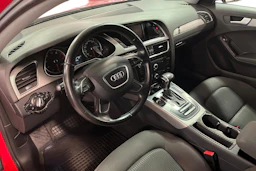 punainen Audi A4 2013 kuva 8.