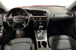 punainen Audi A4 2013 kuva 9.