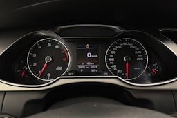 Musta Audi A4 2013 kuva 17.