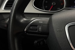 Musta Audi A4 2013 kuva 18.
