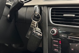 Musta Audi A4 2013 kuva 26.