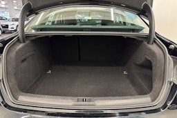 Musta Audi A4 2013 kuva 32.