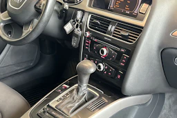 harmaa Audi A4 2013 kuva 28.