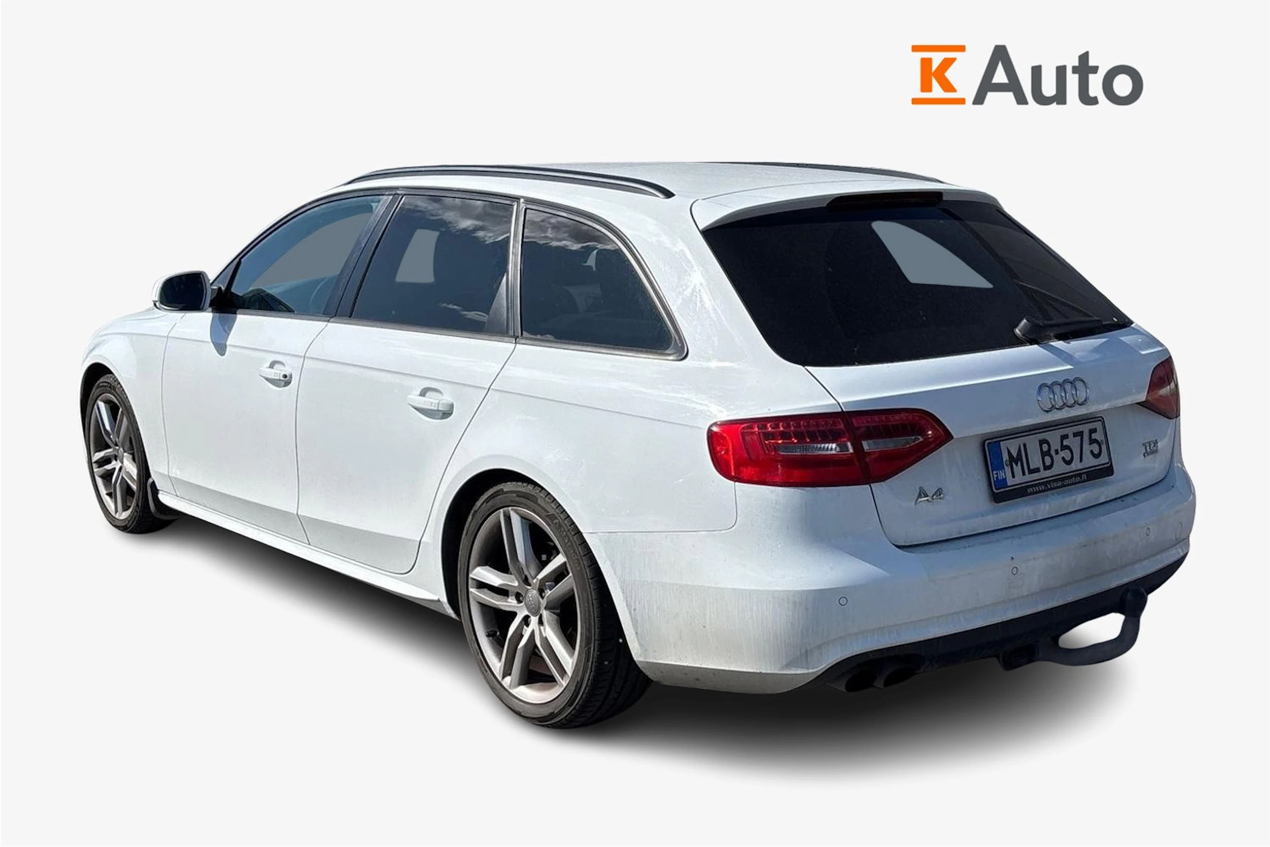 valkoinen Audi A4 2013 kuva 2.
