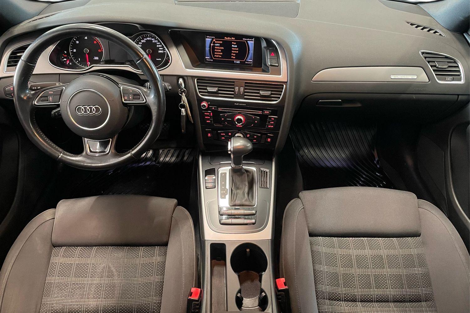 Audi A4 2013, photo 7/28