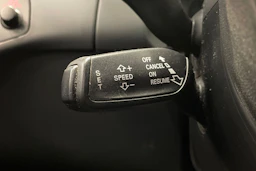 valkoinen Audi A4 2013 kuva 17.