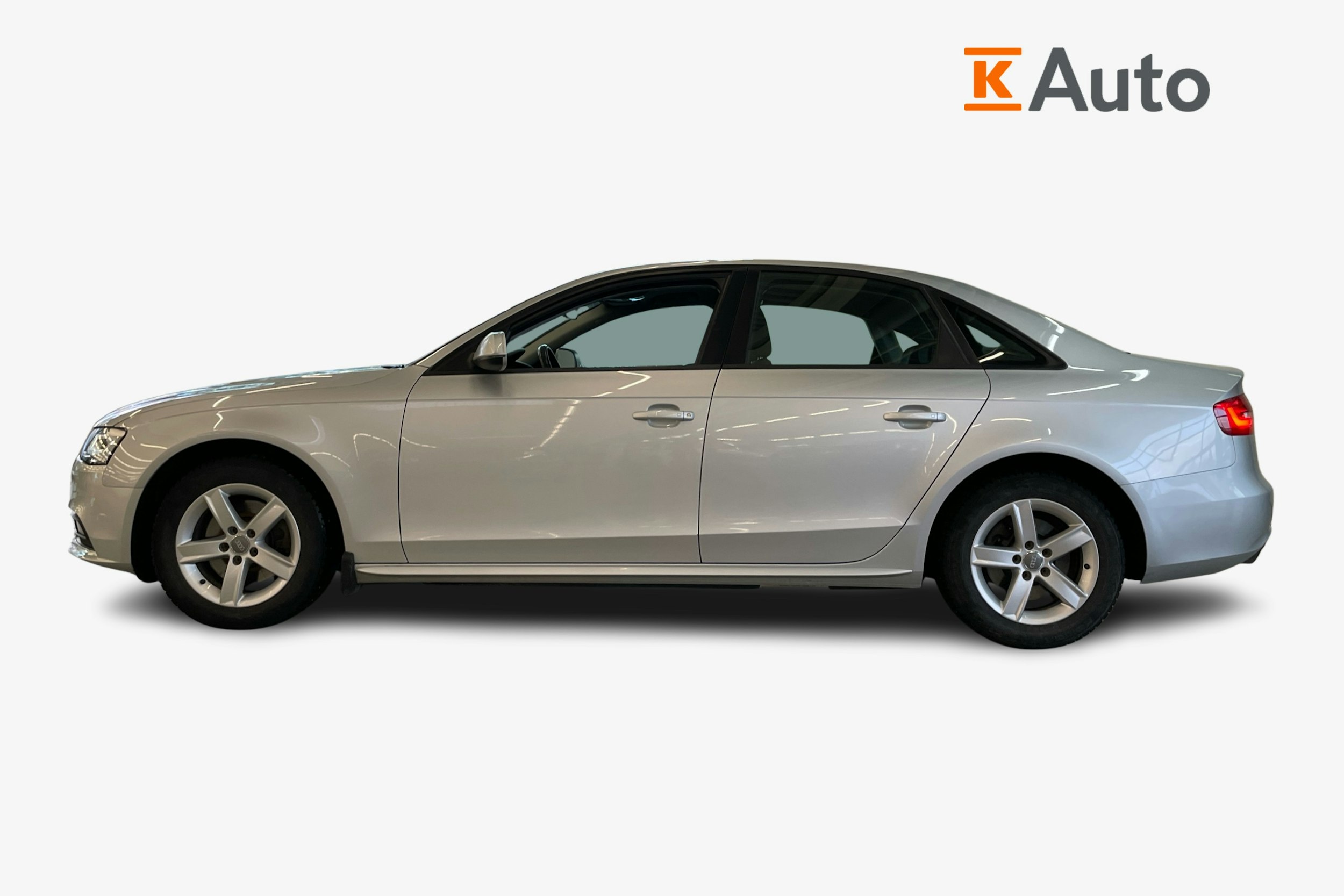 hopea Audi A4 2013 kuva 5.