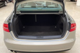 hopea Audi A4 2013 kuva 17.