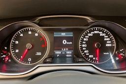 hopea Audi A4 2013 kuva 19.