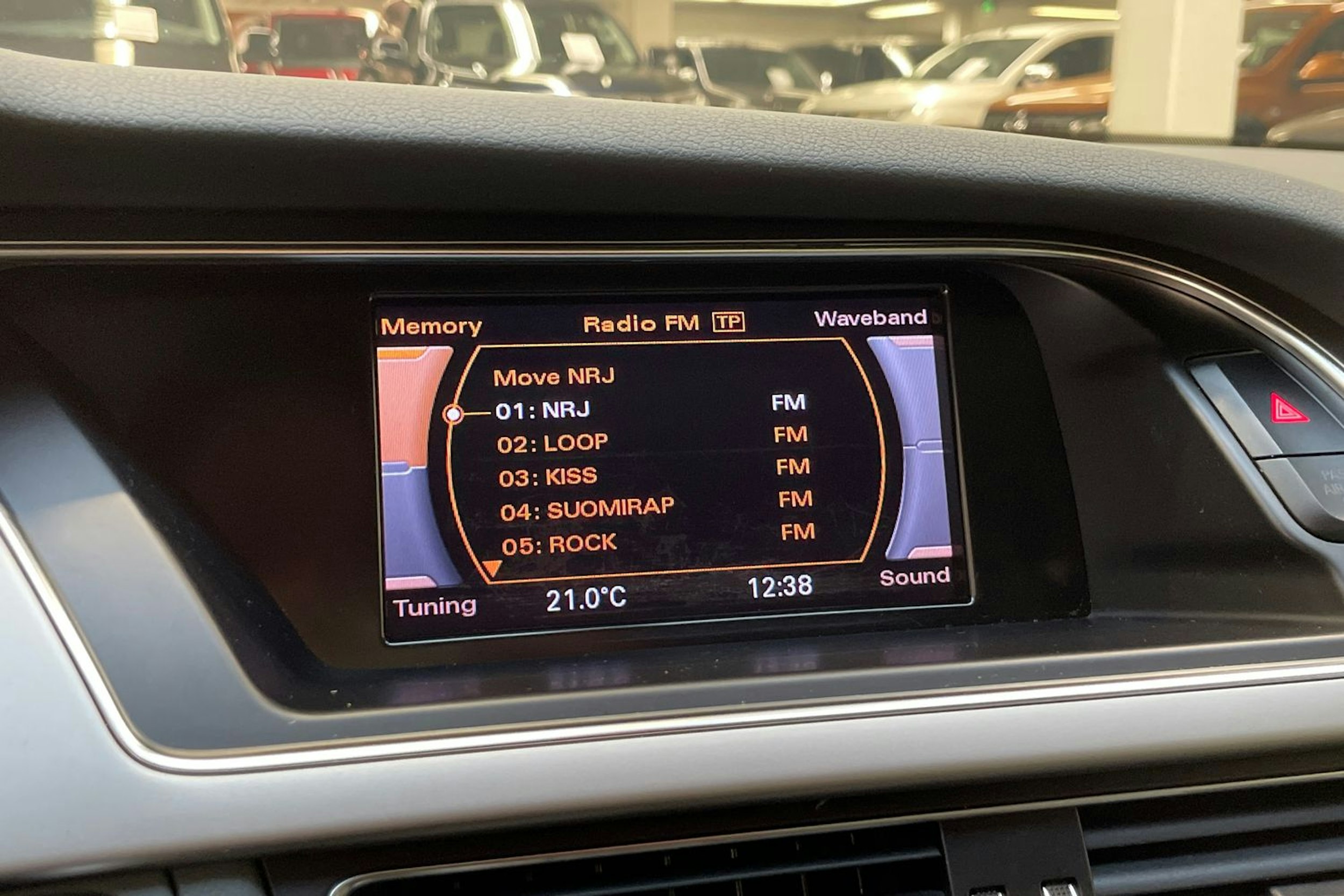 hopea Audi A4 2013 kuva 20.