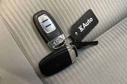 hopea Audi A4 2013 kuva 28.