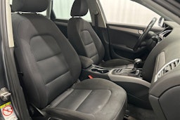 harmaa Audi A4 2013 kuva 16.