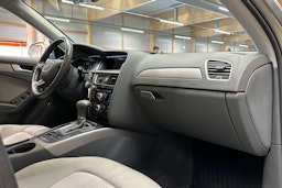 hopea Audi A4 2013 kuva 11.