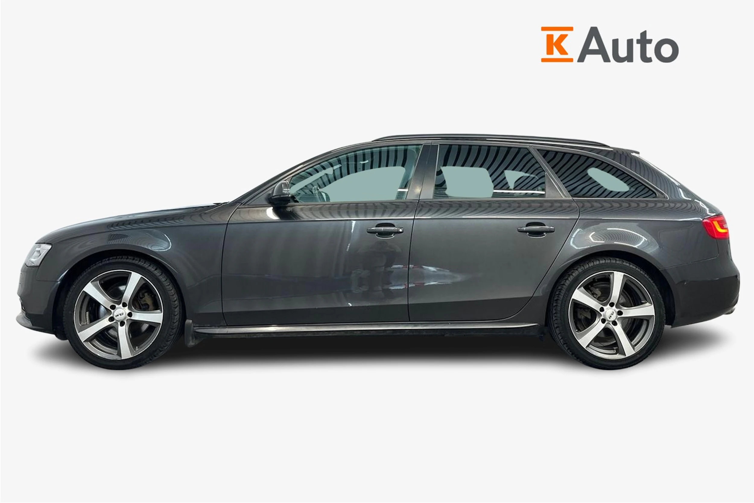 harmaa Audi A4 2013 kuva 5.
