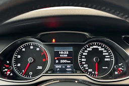 harmaa Audi A4 2013 kuva 12.