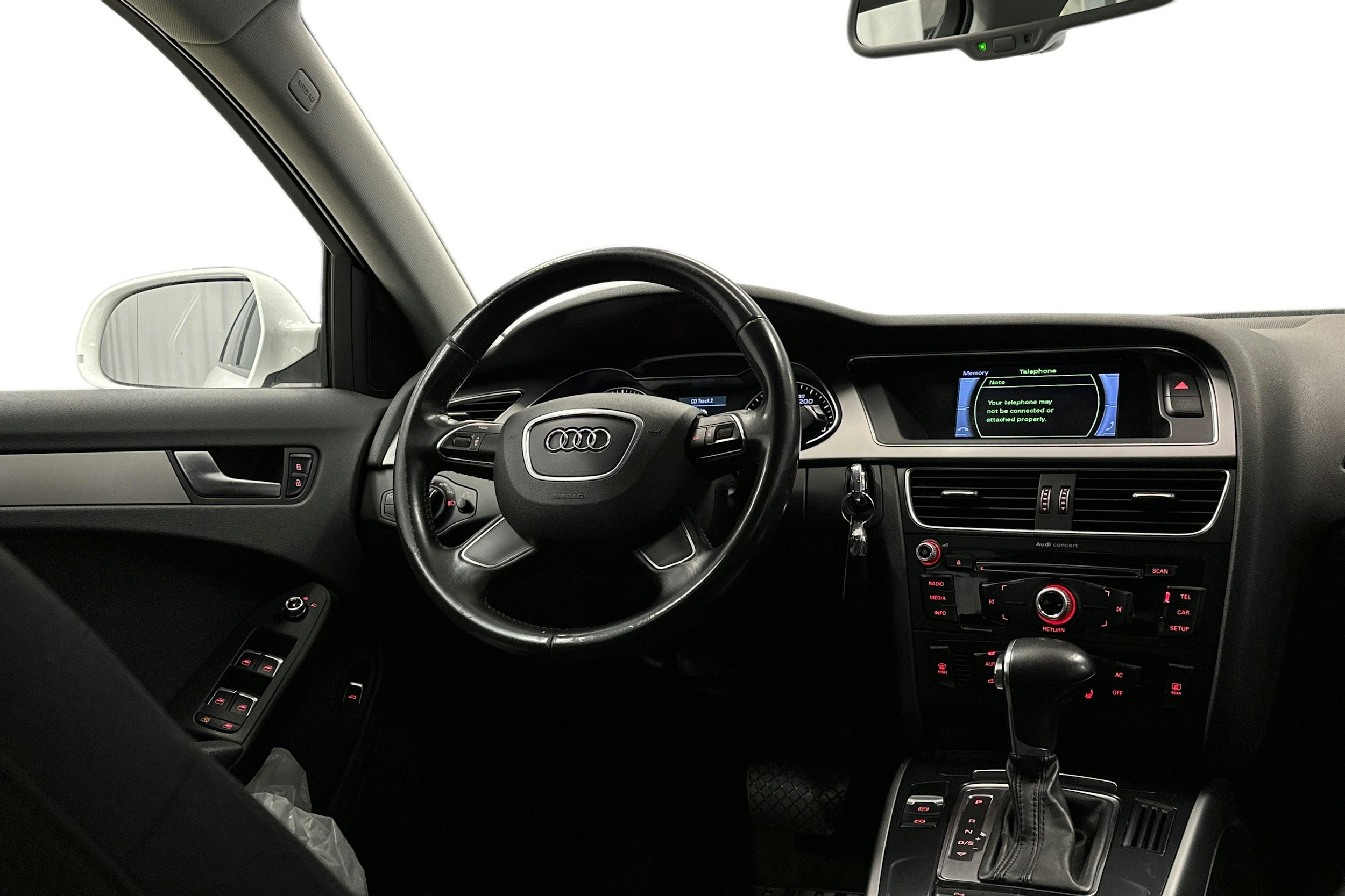 valkoinen Audi A4 2013 kuva 9.