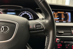 valkoinen Audi A4 2013 kuva 15.