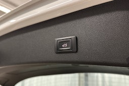 valkoinen Audi A4 2013 kuva 24.