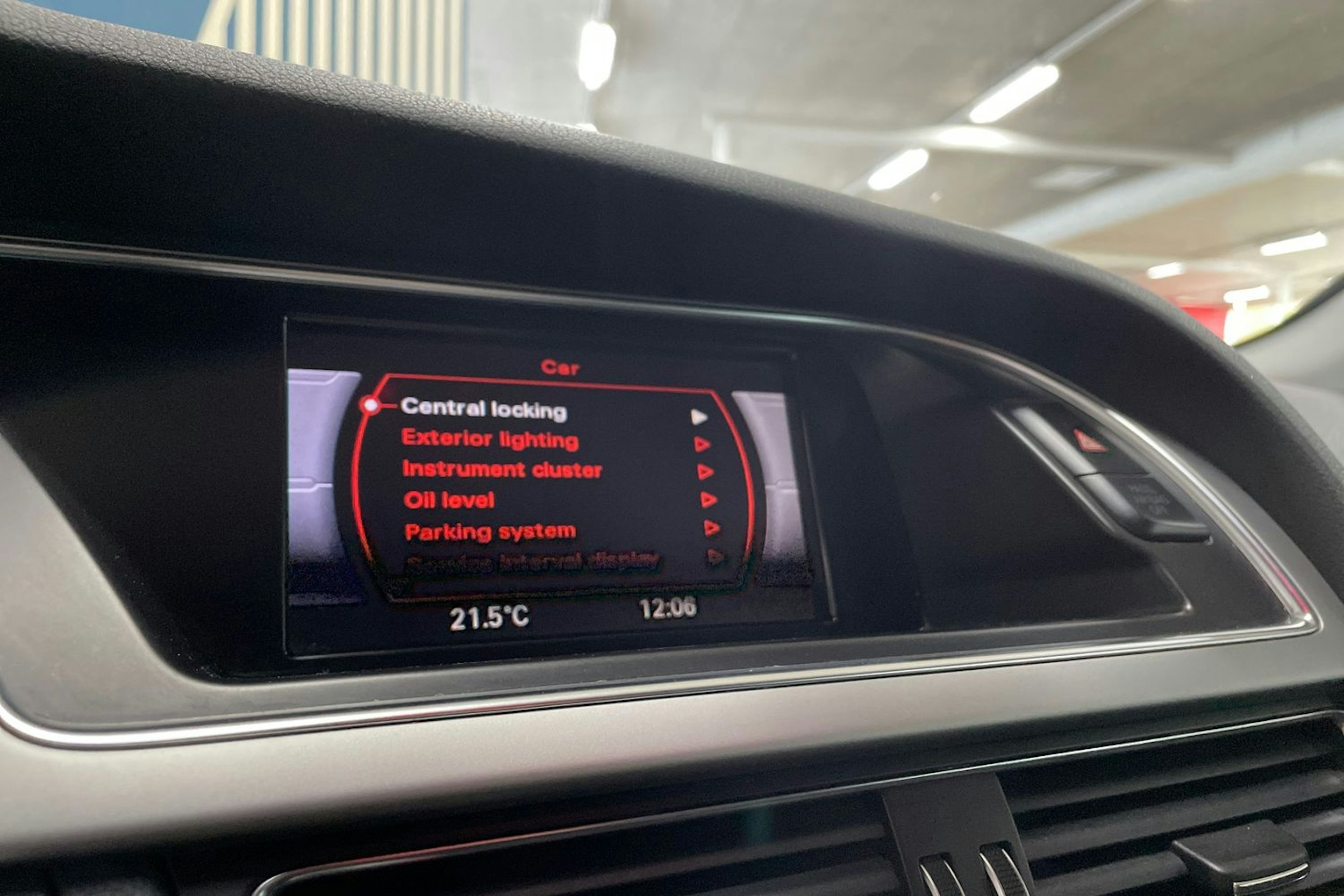 harmaa Audi A4 2013 kuva 25.