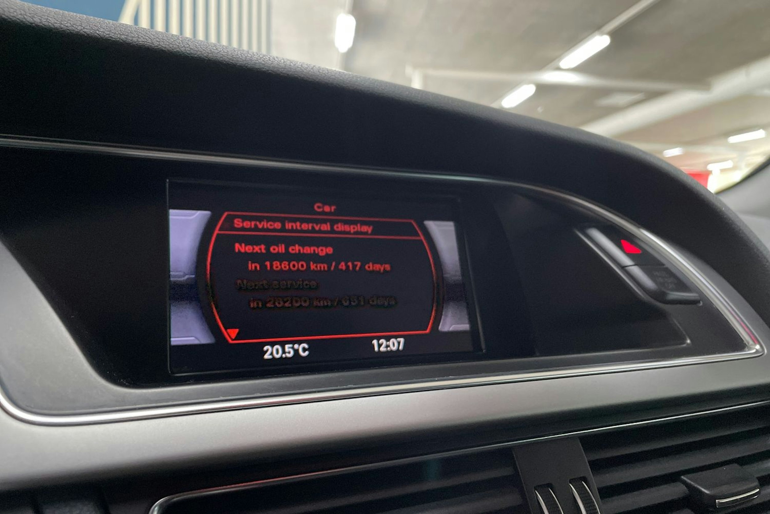 harmaa Audi A4 2013 kuva 26.