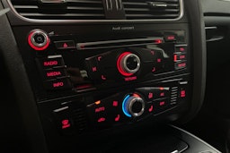 harmaa Audi A4 2013 kuva 27.