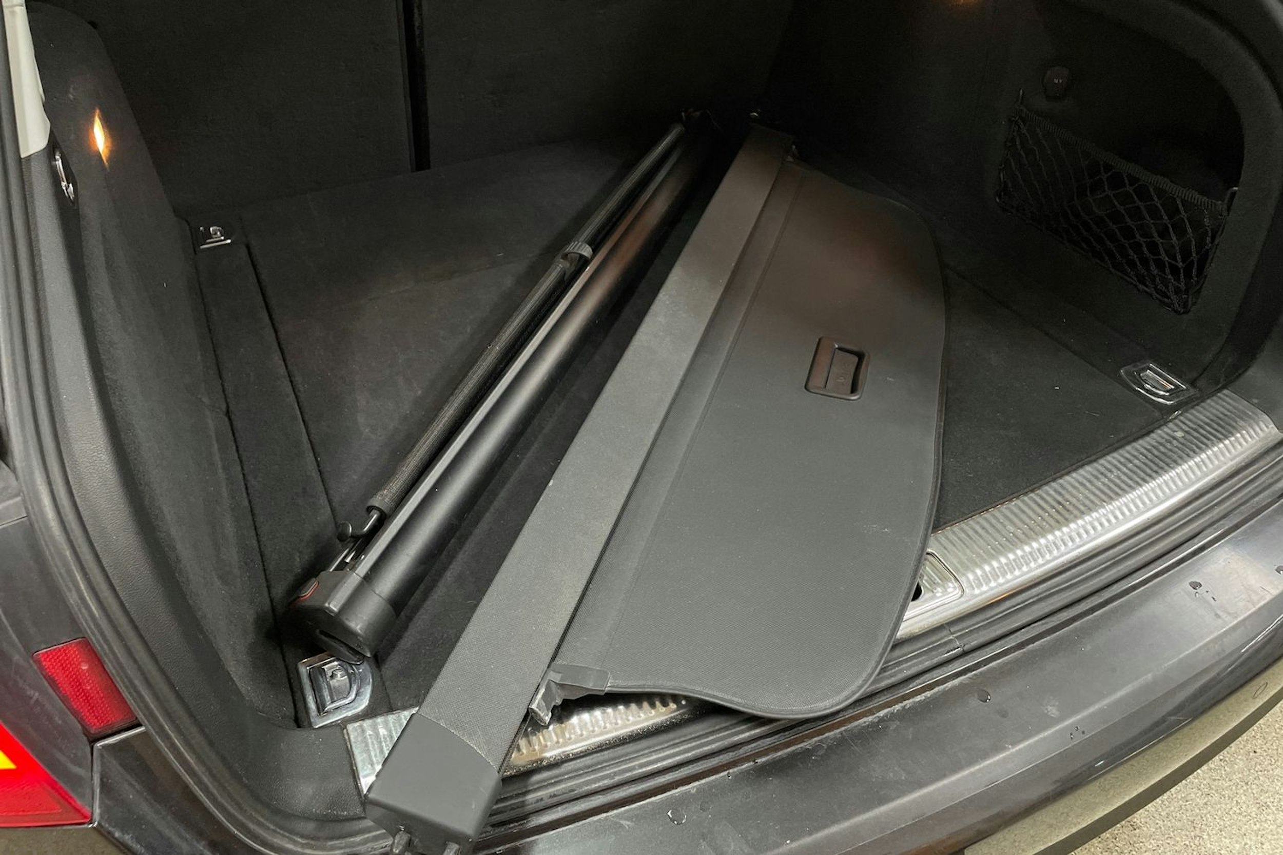 harmaa Audi A4 2013 kuva 34.