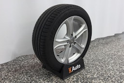 musta Audi A4 2014 kuva 13.