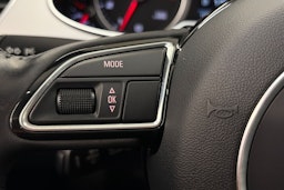 musta Audi A4 2014 kuva 18.