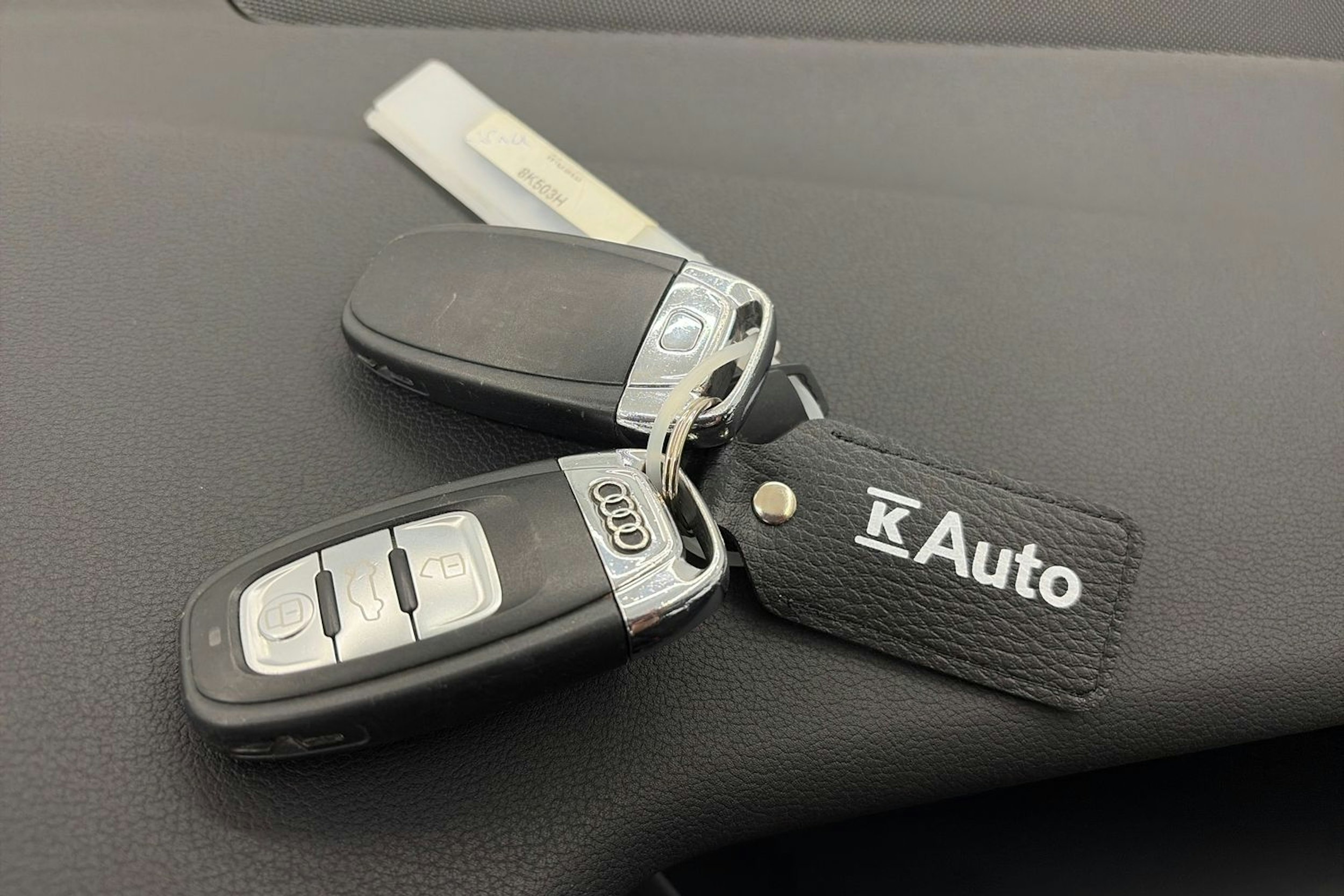 musta Audi A4 2014 kuva 23.