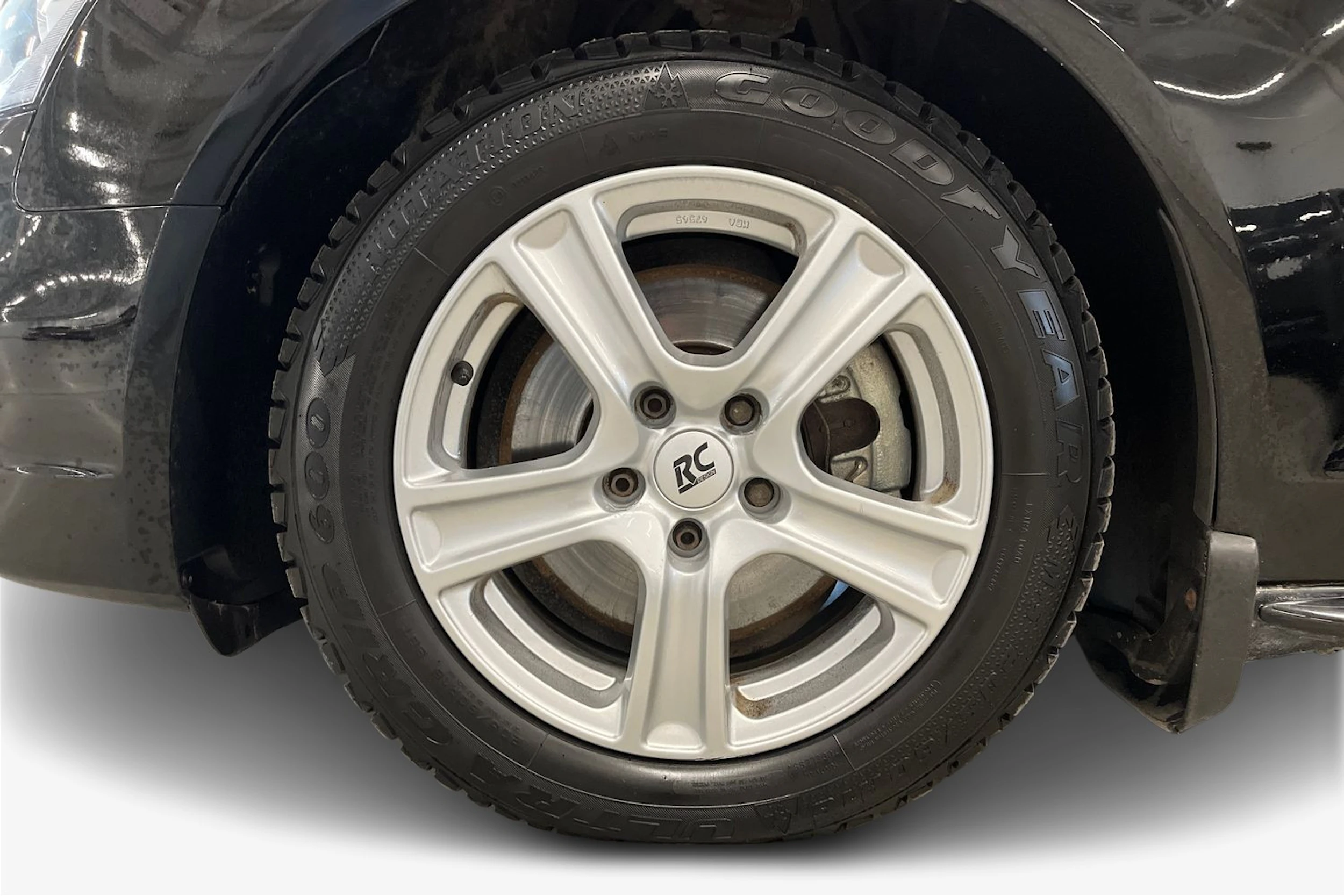 musta Audi A4 2014 kuva 9.