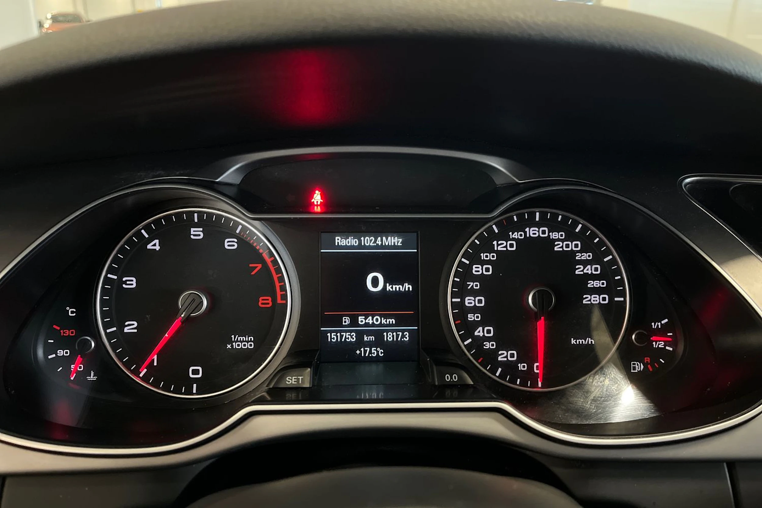 musta Audi A4 2014 kuva 15.