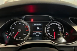musta Audi A4 2014 kuva 15.
