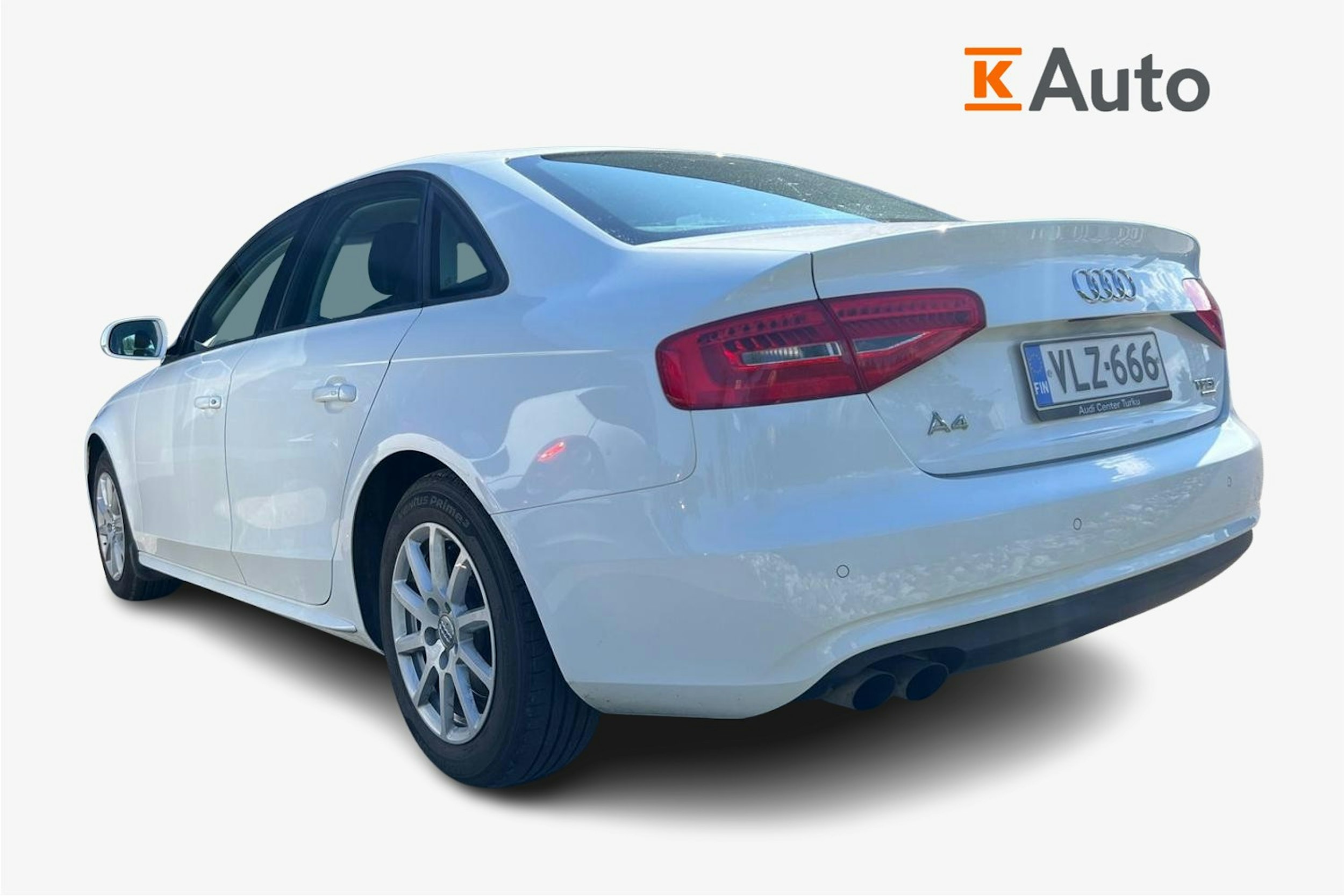 valkoinen Audi A4 2013 kuva 2.