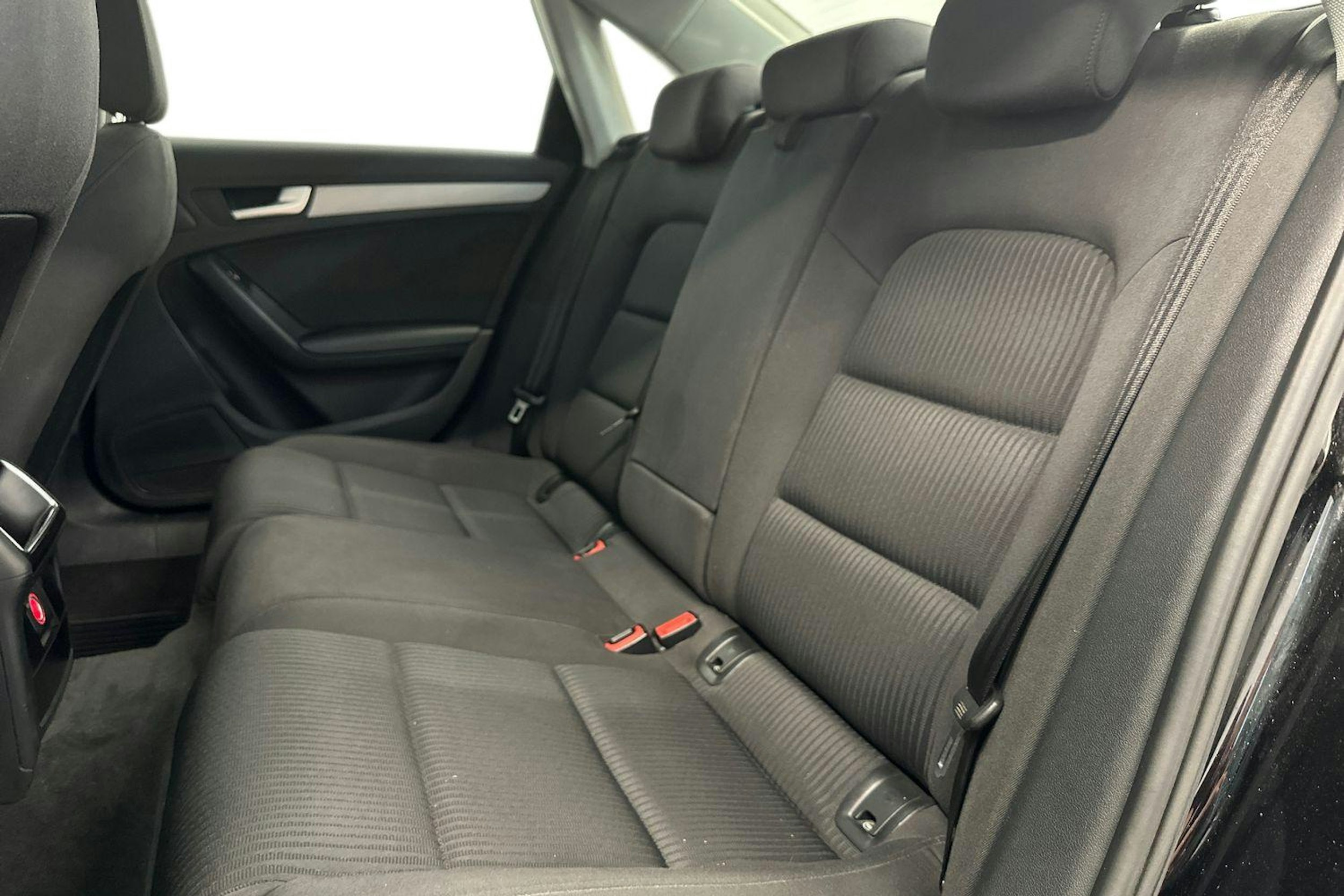 musta Audi A4 2013 kuva 10.