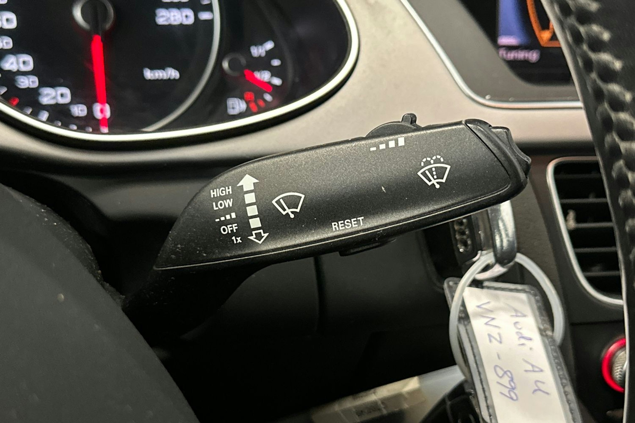 musta Audi A4 2013 kuva 19.