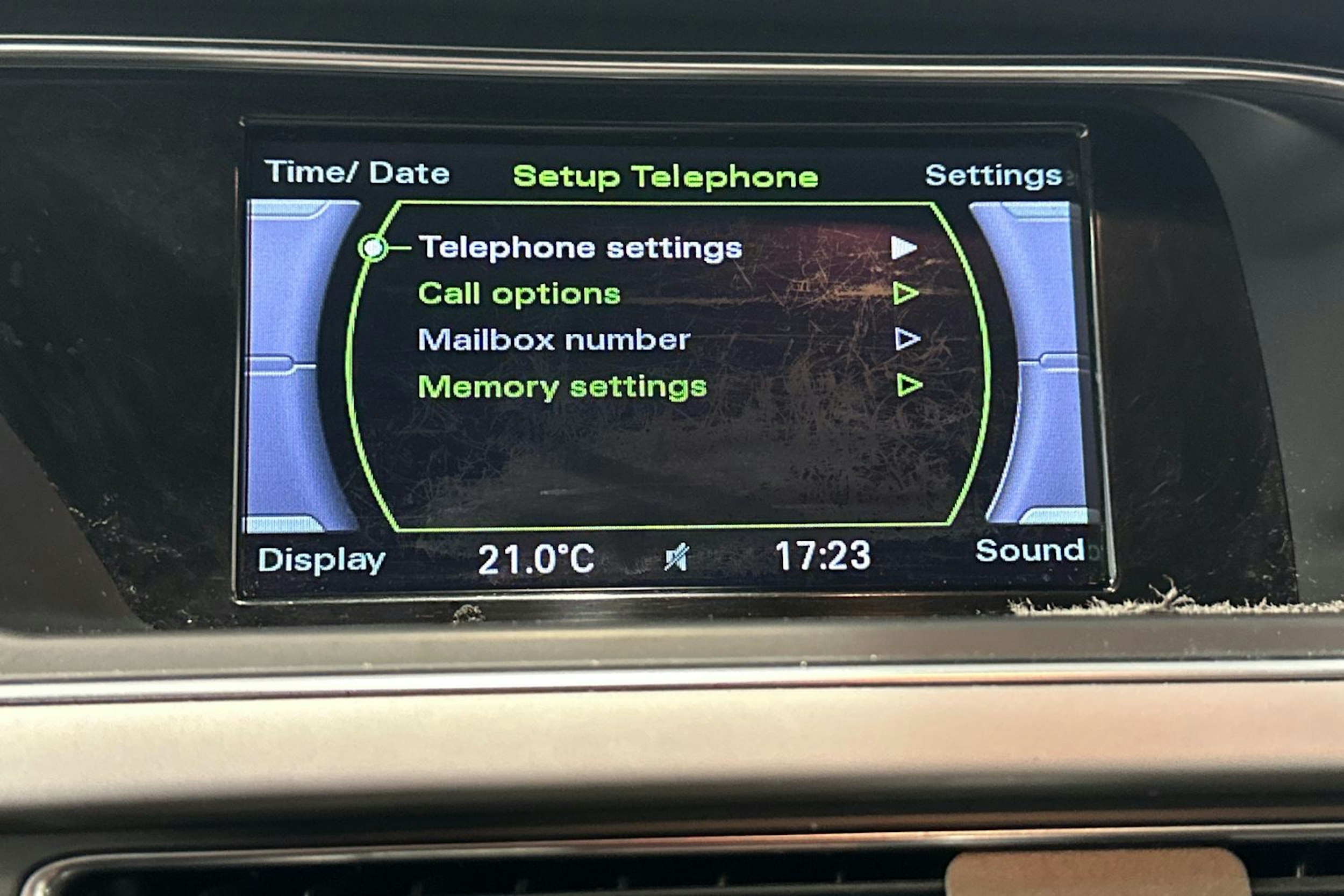 musta Audi A4 2013 kuva 25.