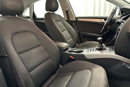 musta Audi A4 2013 kuva 26.