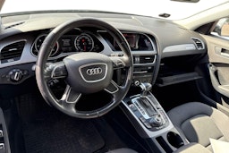 harmaa Audi A4 2013 kuva 3.