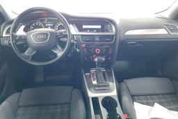 Sininen Audi A4 2013 kuva 9.