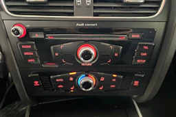 Sininen Audi A4 2013 kuva 20.