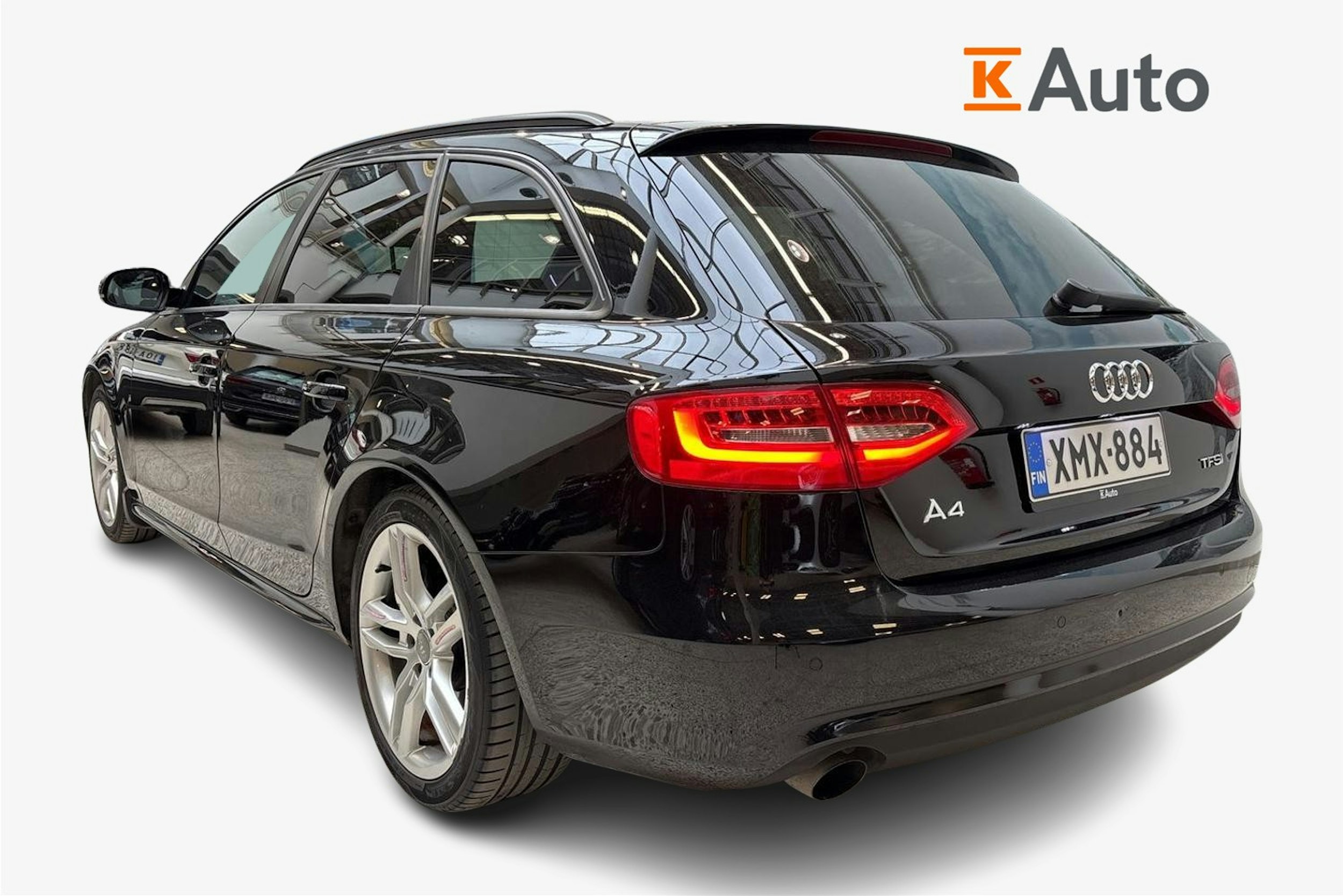 musta Audi A4 2013 kuva 2.