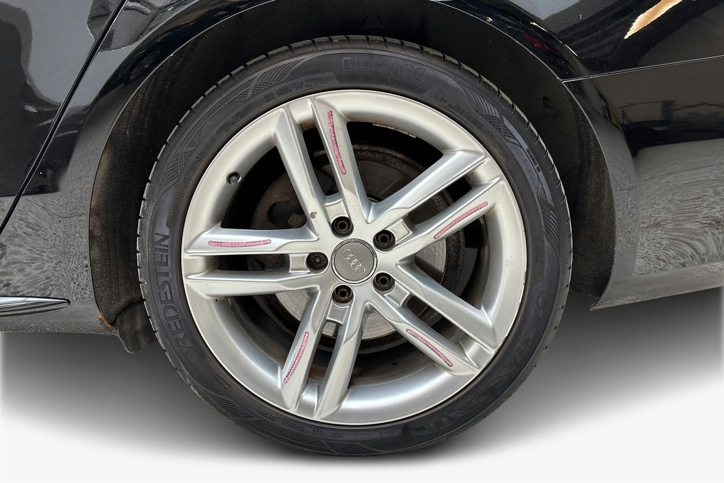musta Audi A4 2013 kuva 11.