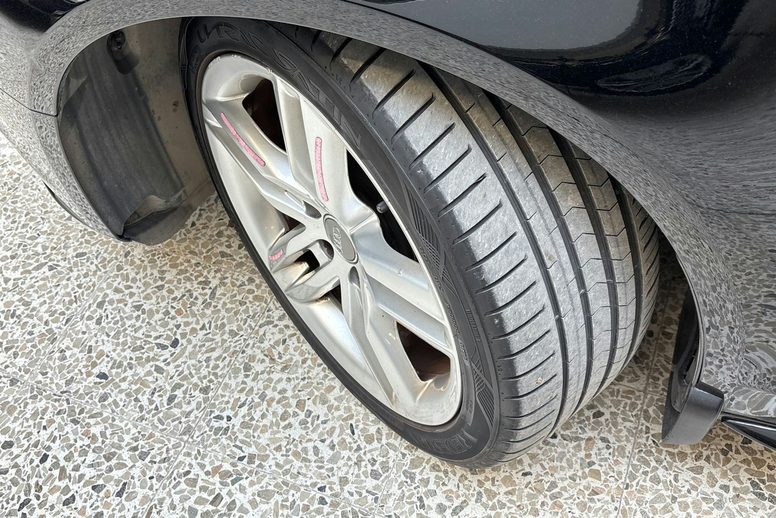 musta Audi A4 2013 kuva 13.